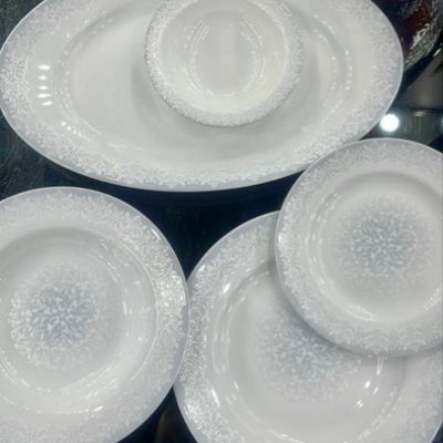 سرویس ۱۰۲ پارچه ۱۲ نفره طرح سابرینا